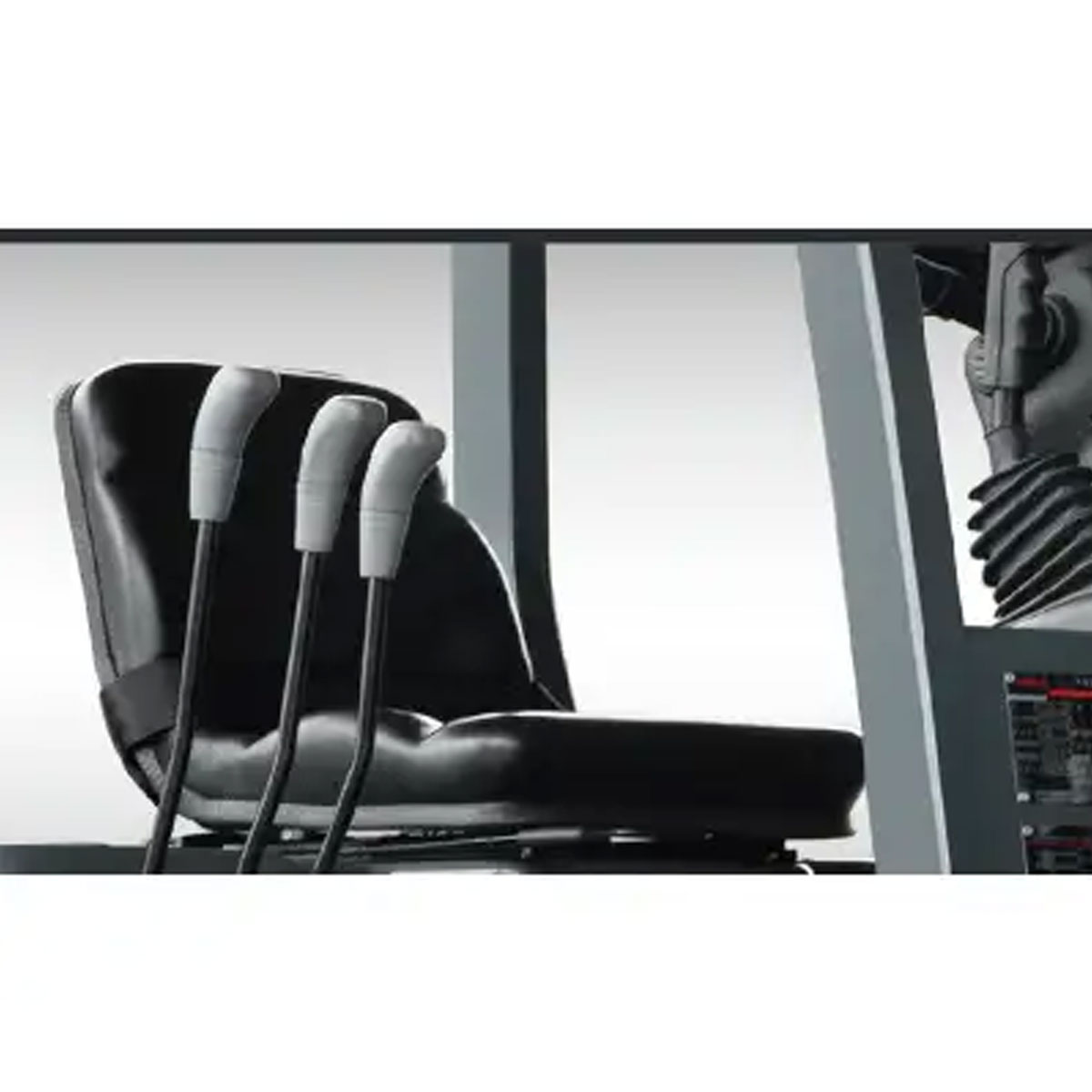 Siège et commandes du chariot électrique HELI CPD12H4