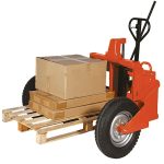 Transpalette tout-terrain RTT12 avec charge sur palette