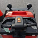 Timon de commande du tracteur électrique